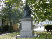 Denkmal fr J. J. Rousseau auf einer gleichnamigen Insel in Genf (Genve)