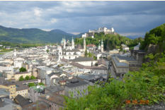 Blick vom Haus der Moderne am Mnchsberg auf die Feste Hohensalzburg