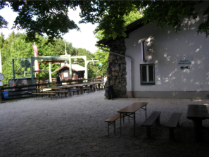 Waldschenke an der Bergstation des Haager Sessellifts