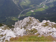 Blick vom Bosruck auf die A9 vor der Tunneleinfahrt