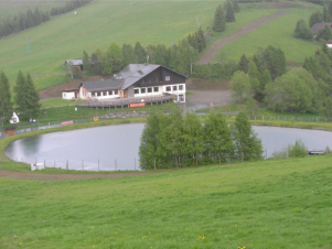 Blick auf die Simonyhhe beim Aufstieg zum Hocheck